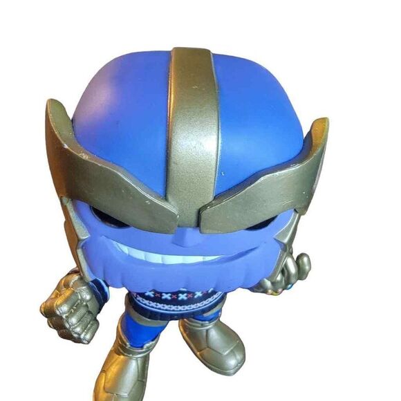 Funko Pop! Marvel Thanos Holiday Edition - Picture 3 of 5